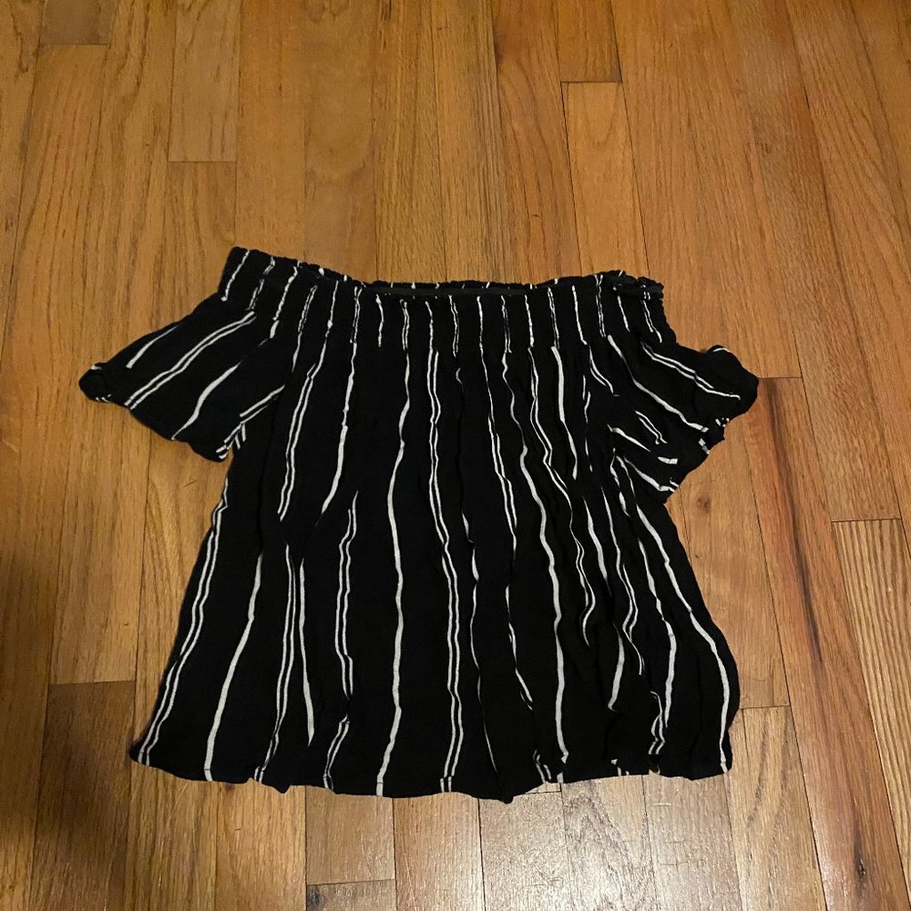 B&W stripe top